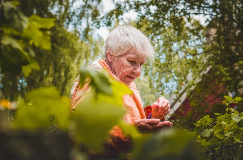 elderly_lady_in_garden